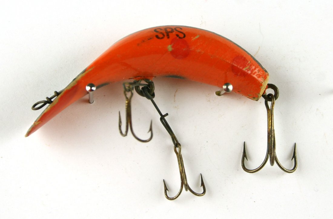 Vintage Flatfish 'SPS' Wooden Lure: Triple Treble hooks in Orange, black, and red spots. 2 3/4"