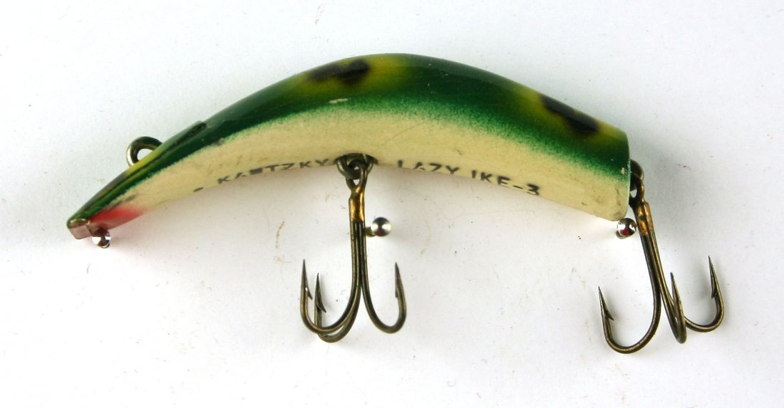 Vintage Kautzky Lazy Ike-3: Frog pattern example on this old lure.