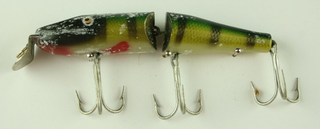 Vintage Creek Chub Jointed Pikie Lure: Resin example measuring 5"1970's.