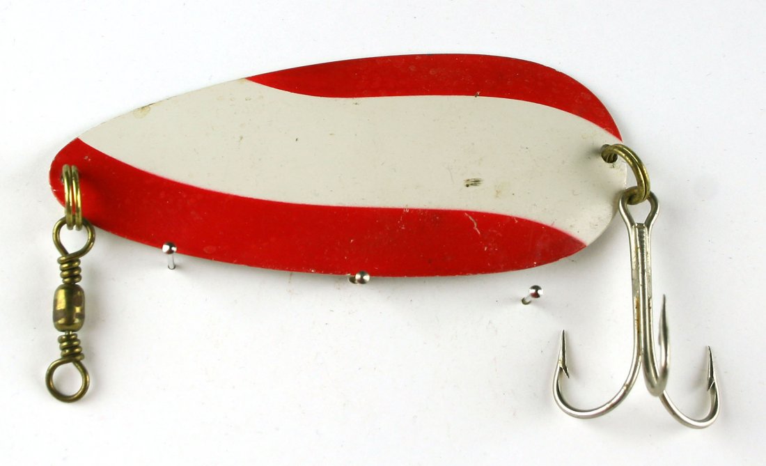 4 1/2" Vintage National Expert Spoon: Nice red and white LARGE lure.