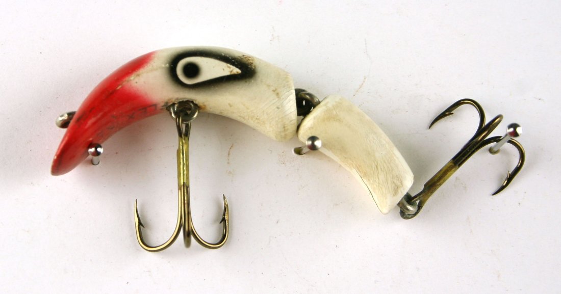 Vintage Wooden Kautzky Flex Ike Lure: 2 1/2" example in white with red nose and black eye. Wood.