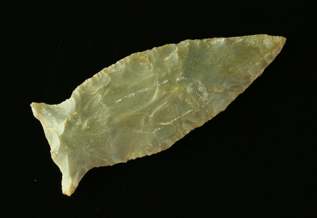 2 3/4" Beaver Lake: Carter Cave flint example from Hardin Co., Kentucky. Nice! Ex - Bratcher Collection.