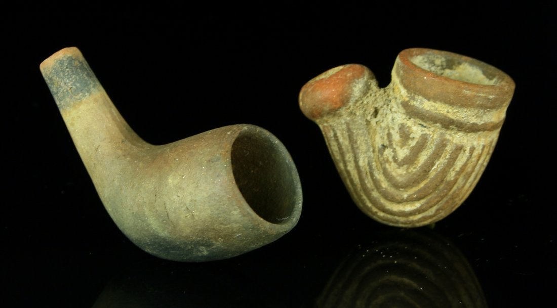 Pair of Nice Clay Trade Pipes (1 of 3)