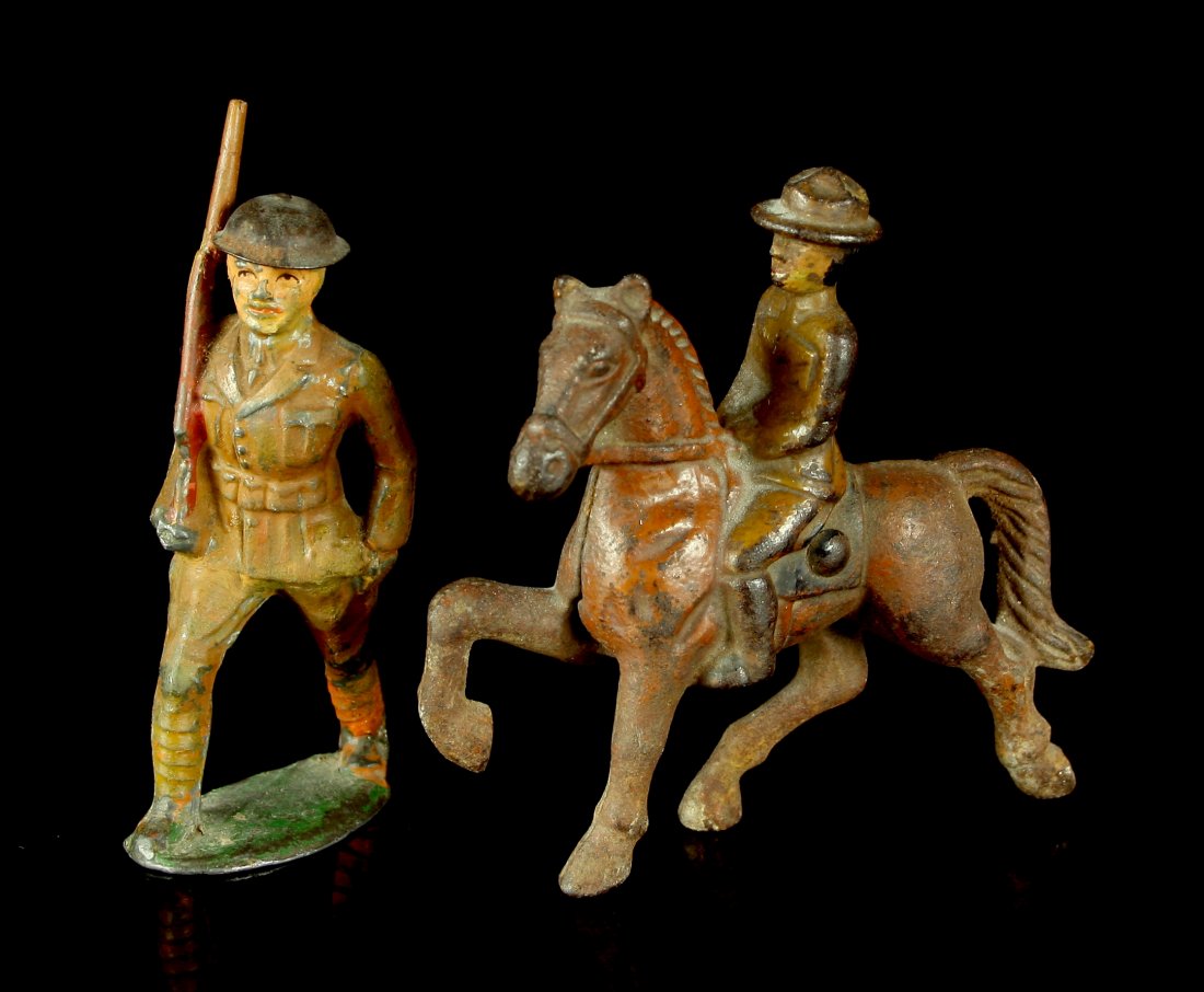 Vintage Cast Metal Toy Soldiers: Standing approx 3" tall. These WW1 era toys feature a nice 'Doughboy' and Cavalryman on Horseback. Paint is worn but probably 80%. Nice!!!
