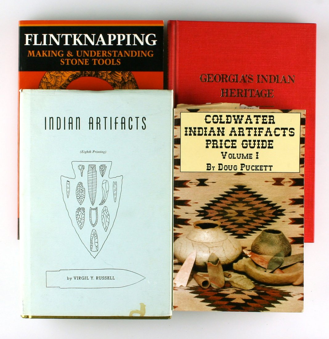 4 nice Artifact Books (1 of 1)