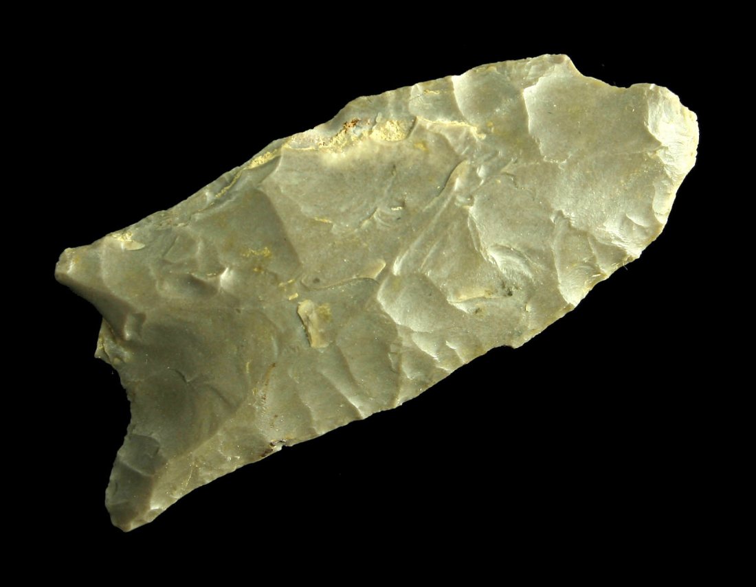 2 1/8" Cumberland: Nice example from the Dale Bratcher Collection. Found by P. Harned near Boston, Kentucky. Hornstone.