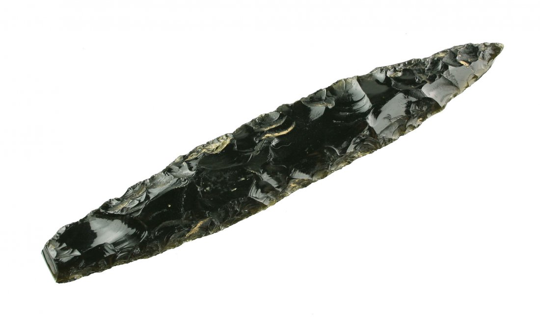 5 1/2" Pre-Columbian Bi-Point - Stermer COA: Nice example in greenish Valley of Mexico Obsidian. Central Mexico find. Stermer COA. 1500 years old.