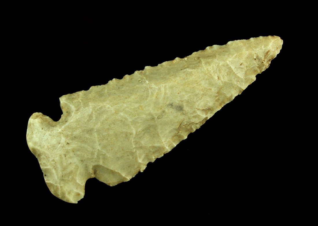 3 1/8" Dovetail: Indiana / Kentucky type. Made of extra well patinated Harrison County Chert (hornstone). Patinated light gray on one side and slightly darker gray on the other. Well made. No stacks or divots. Nice si