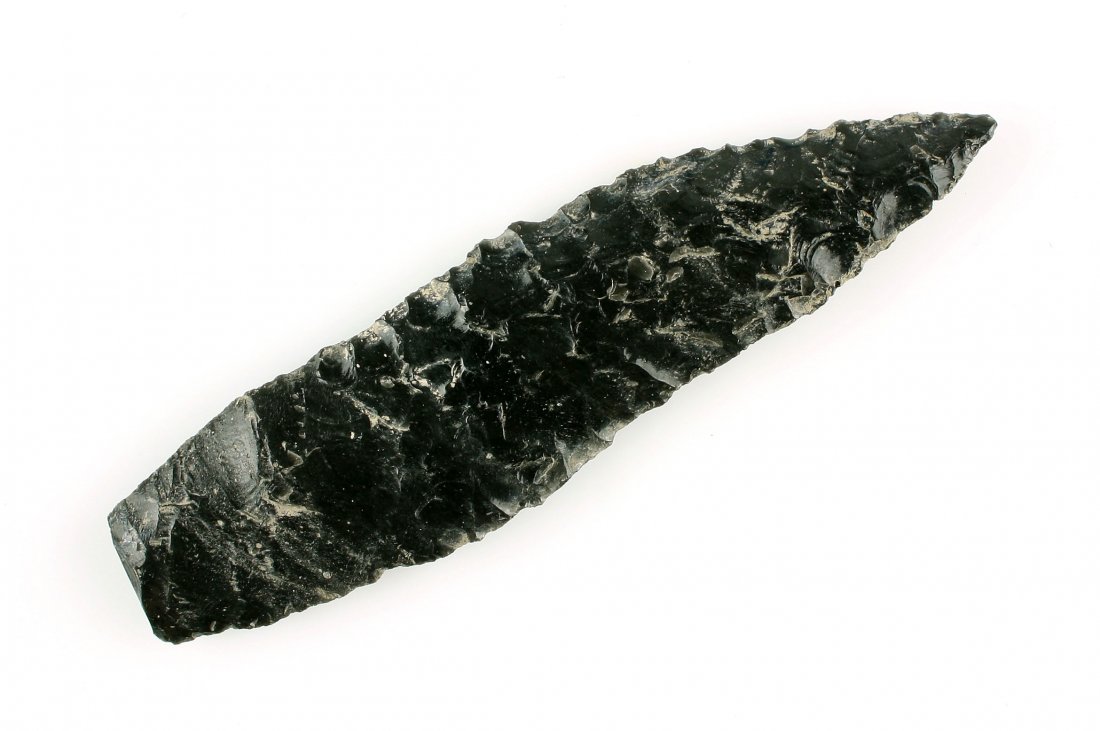 4 5/8" Obsidian Blade: Oregon example from the Brant Richardson Collection.