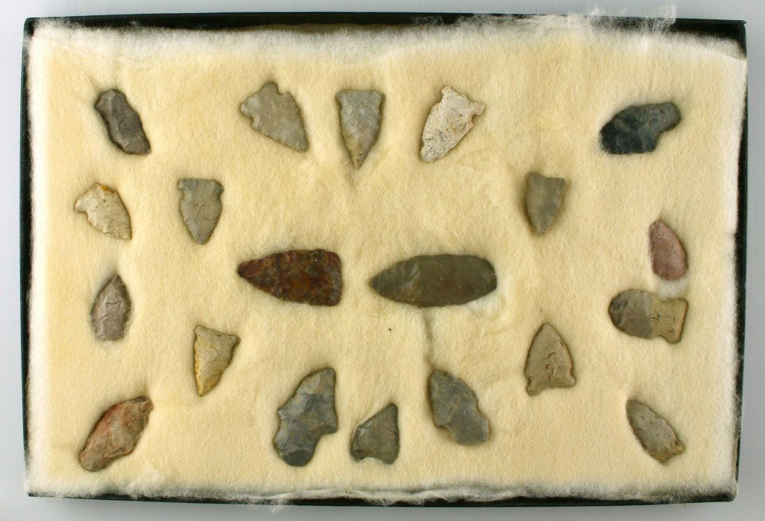 Mini Collection of 20 Kentucky Arrowheads (1 of 1)