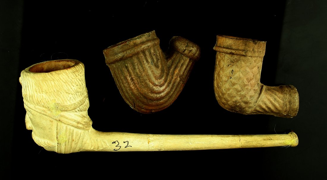 Fantastic lot of 3 Tavern Trade Pipes (1 of 3)