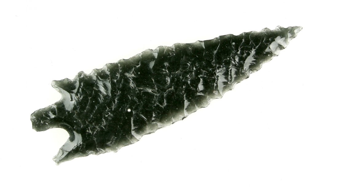 2 5/8" Pinto Basin: Nice example found in 1967 North of Crump lake by R. Hines. Obsidian with serrations.