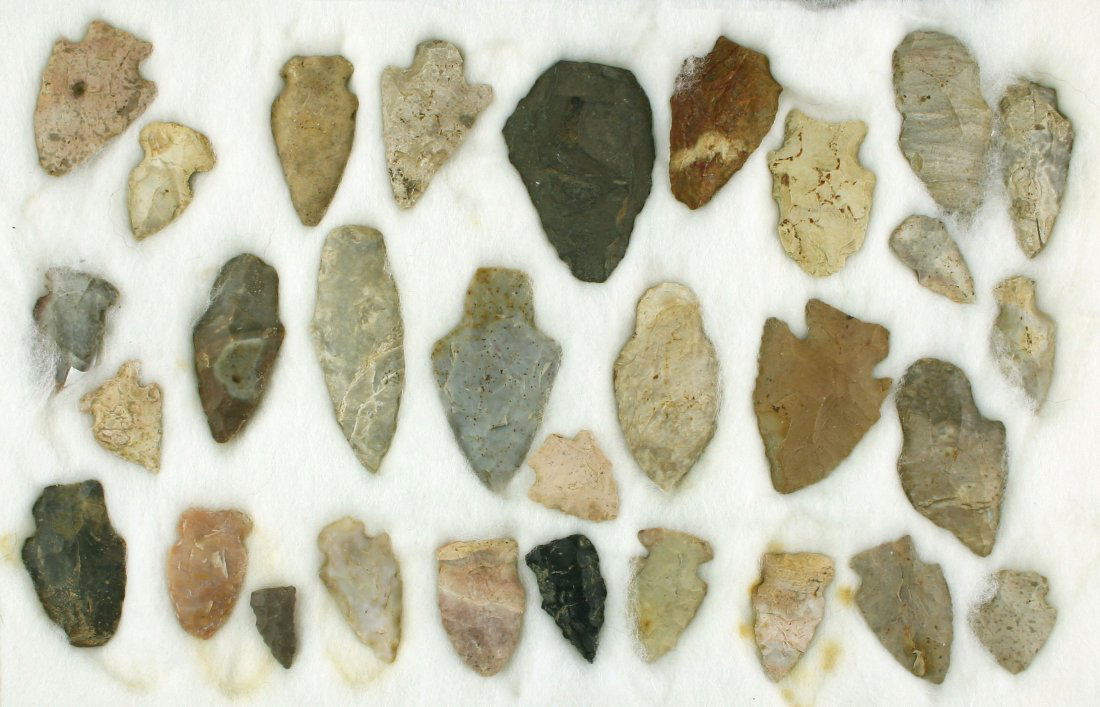 Display of 30 Ohio Arrowheads (1 of 1)