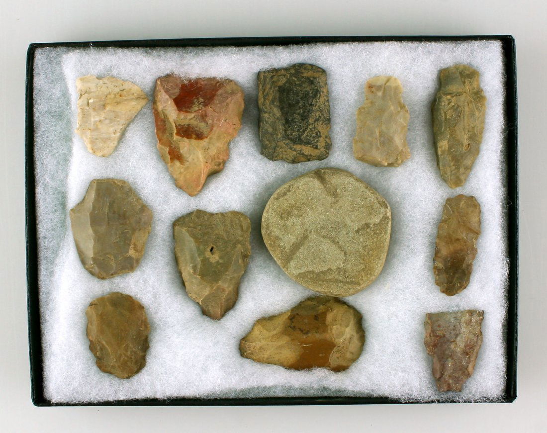12 Eastern Kentucky Artifacts with Case (1 of 1)