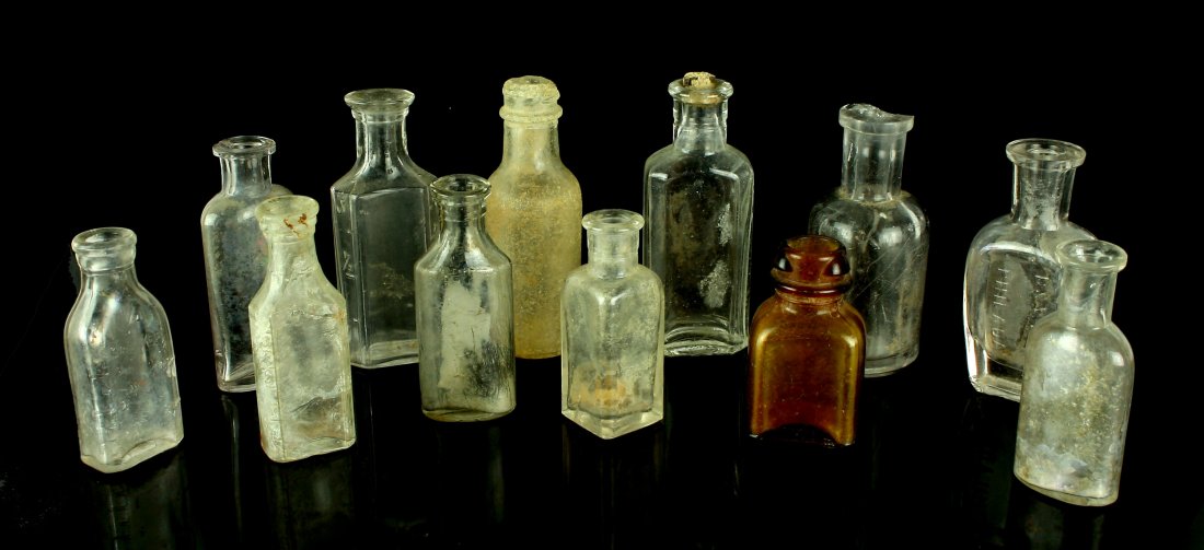 12 Nice Vintage Bottles: Many smaller medicines and tincture bottles here, most unmarked. Good selection with few damaged pieces.