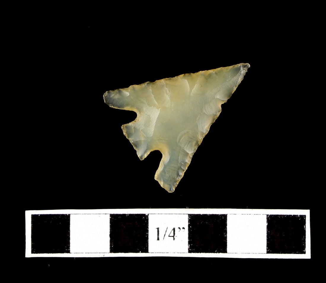 15/16" Eastgate: Clear pearlescent Agate example from Washington state. Nicely made and very thin.