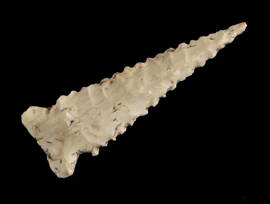 2 5/8" Ensor: Edwards Plateau Chert example from Central Texas. Nicely serrated.