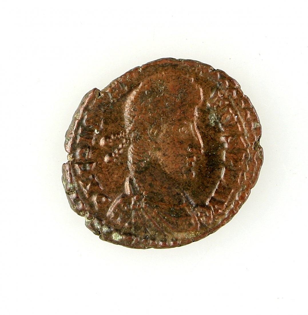 Ancient Roman coin. Constantius II 337-361AD (1 of 2)