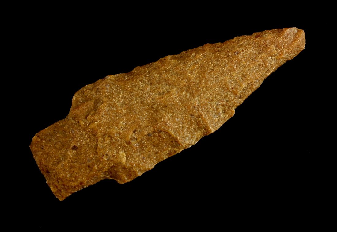 2 5/8" Quartzite Point (1 of 2)