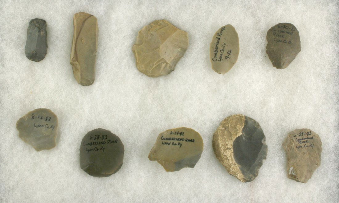 10 Thumb Scrapers/Uniface Knives (1 of 1)