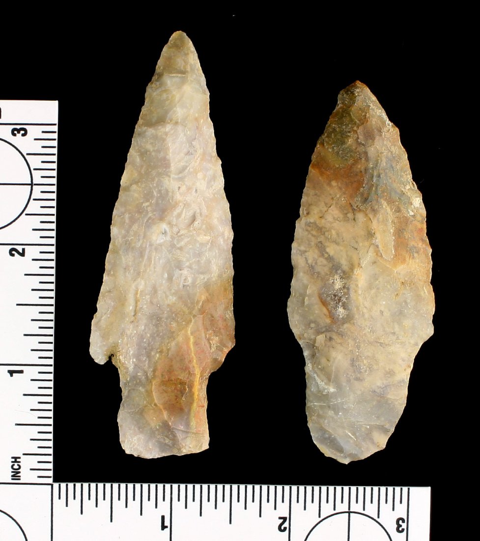 Pair of 3"++ Adenas: Both from Boyd Co., Kentucky and made from Boyle Chert. Nicely made with good colors.