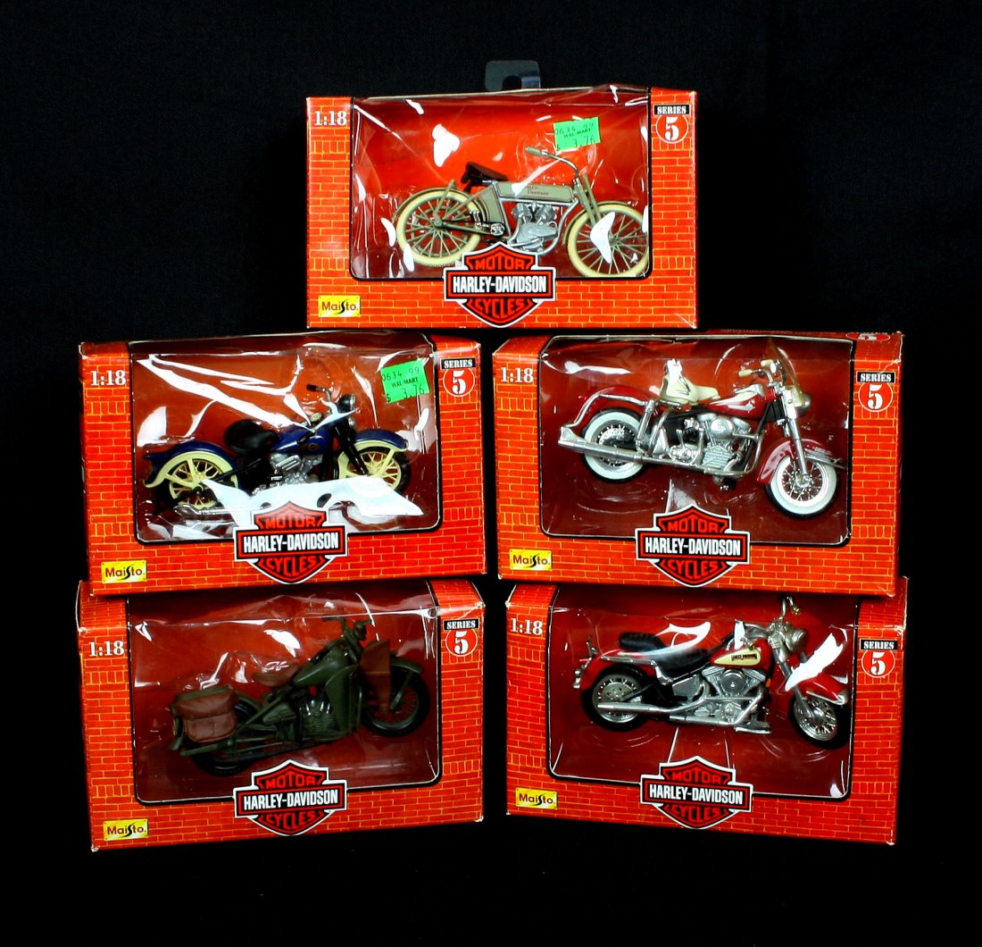 5 Harley Davidson Replica Models (1 of 1)