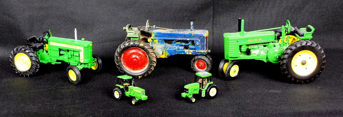 5 John Deere Die Cast Tractors (1 of 1)