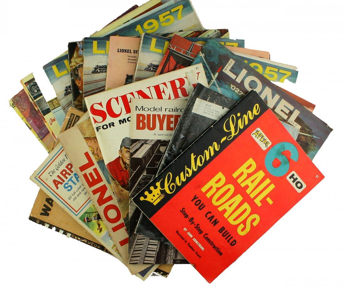 Assorted Lionel Train Catalogs & Magazines (1 of 1)