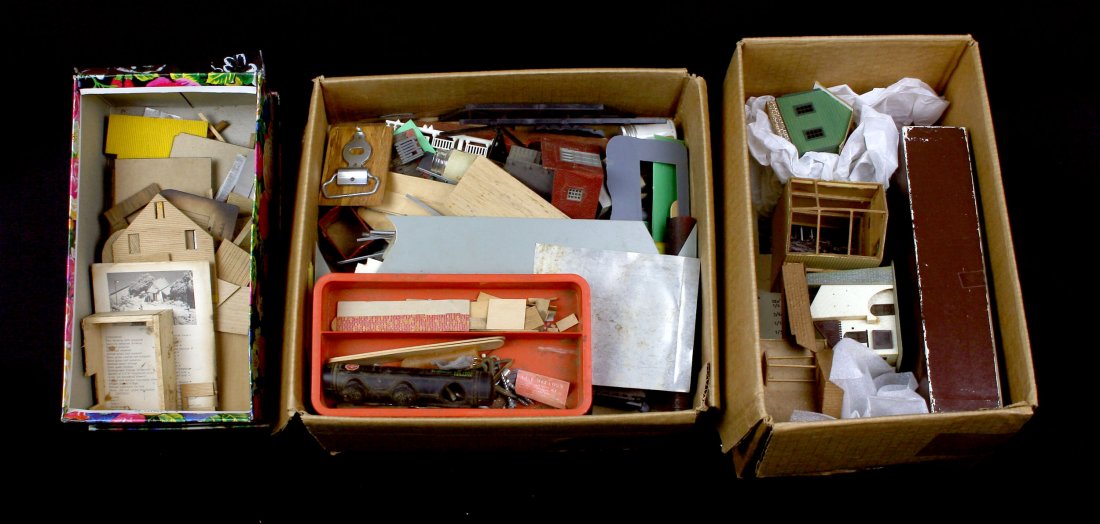 Miniature Buildings and Supplies (1 of 1)