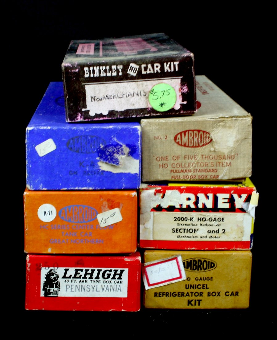 7 Model Train Car Kits (1 of 2)