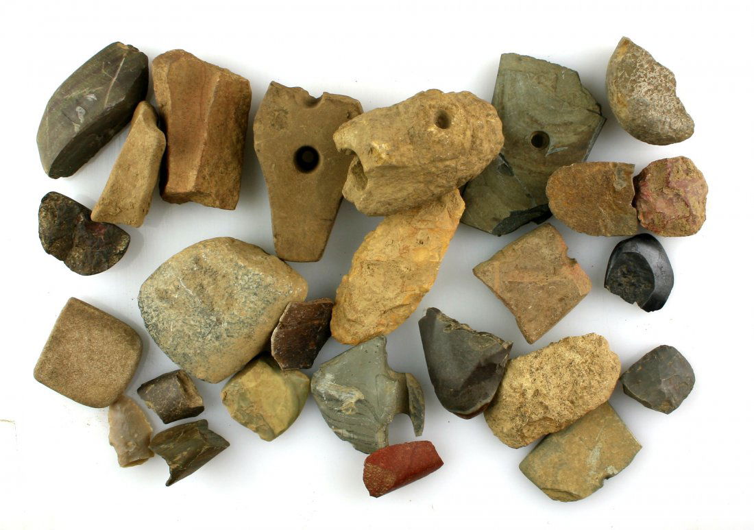 Cigar Box of Study Stone Material (1 of 2)