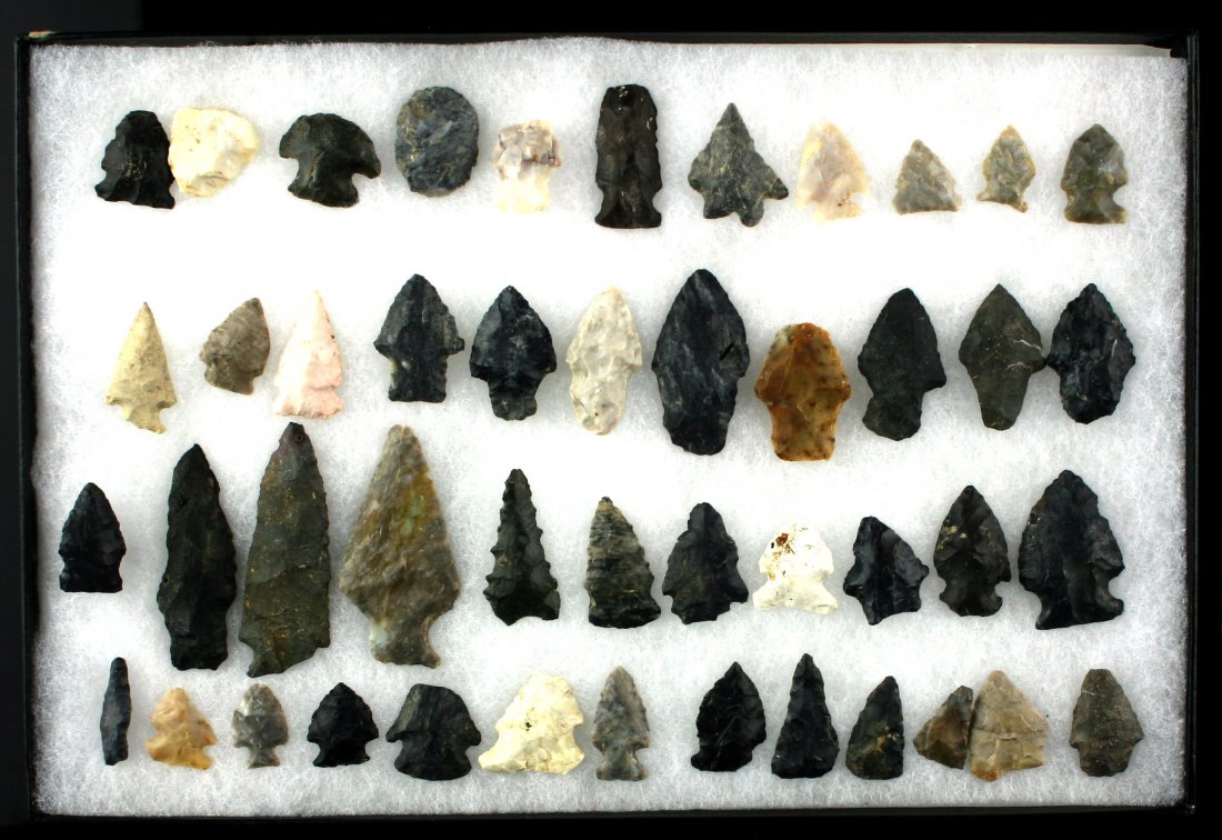 8x12 Display of 46 Archaic Ohio Points: All recovered from the Harold Mishler Farm on Hankins Road in Stark Co., Ohio. Both Decorative and good for study. Various Materials.