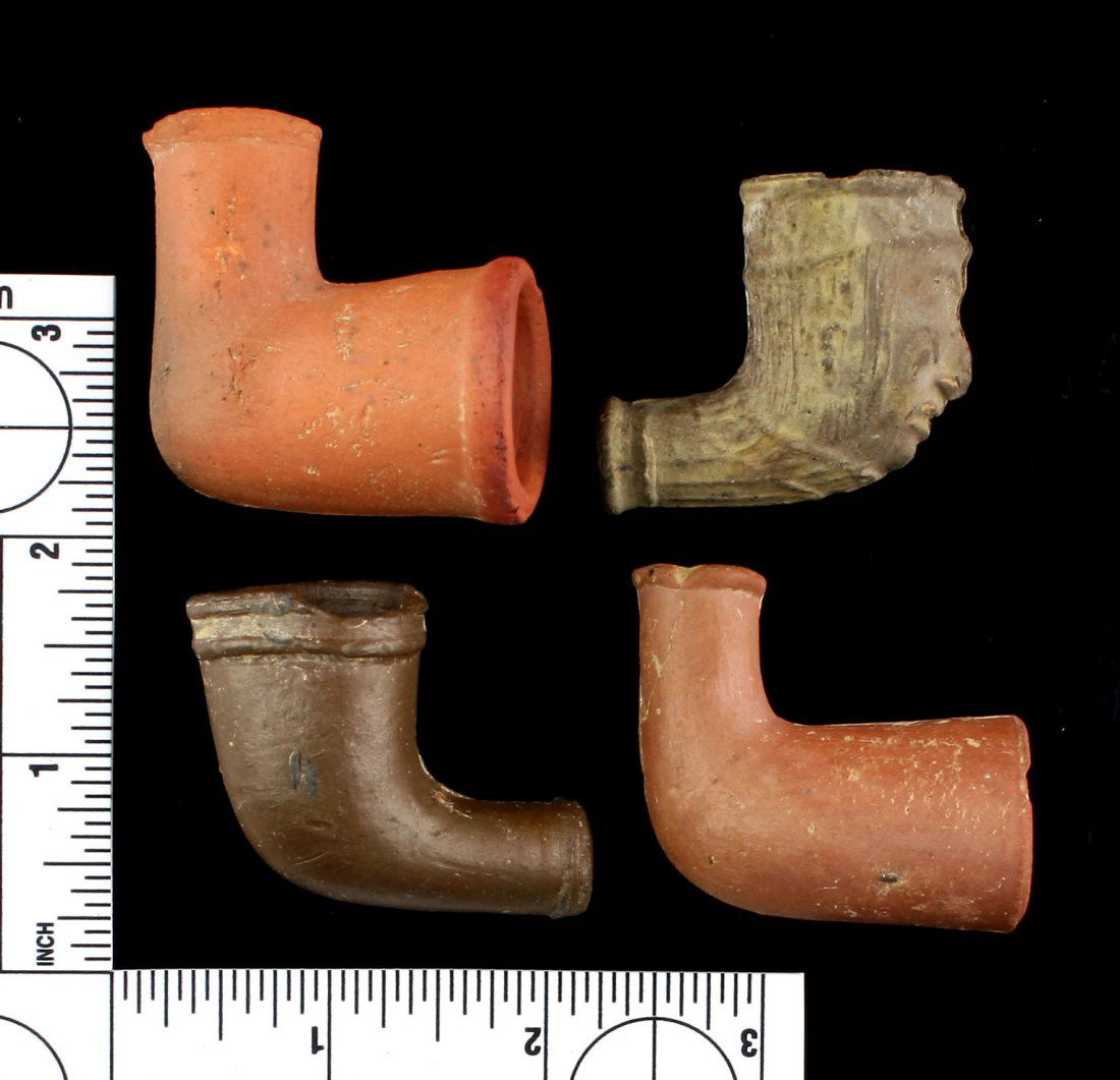 4 Authentic Historic Era Trade Pipes (1 of 2)