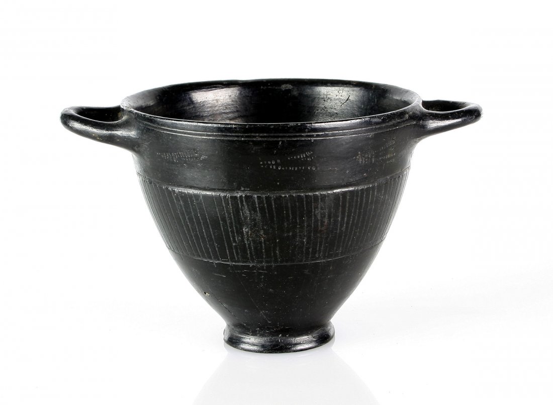 3 5/8" Etruscan Bucchero Skyphos (1 of 4)