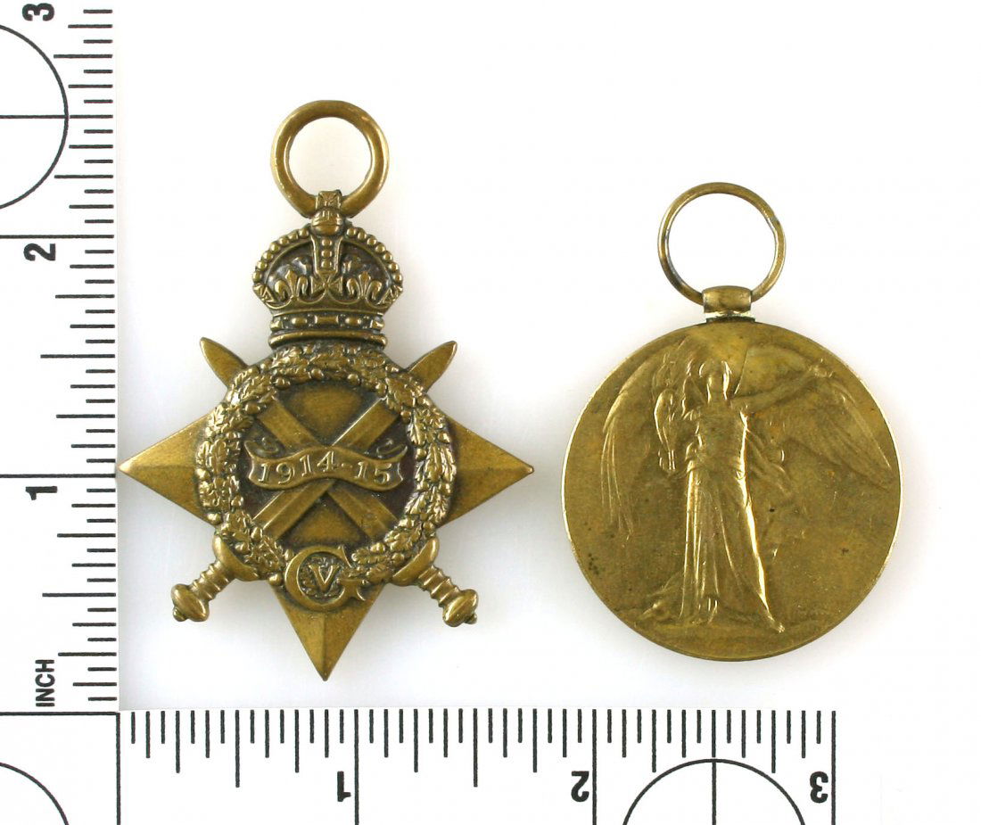 Pair of World War 1 era Medals (1 of 2)