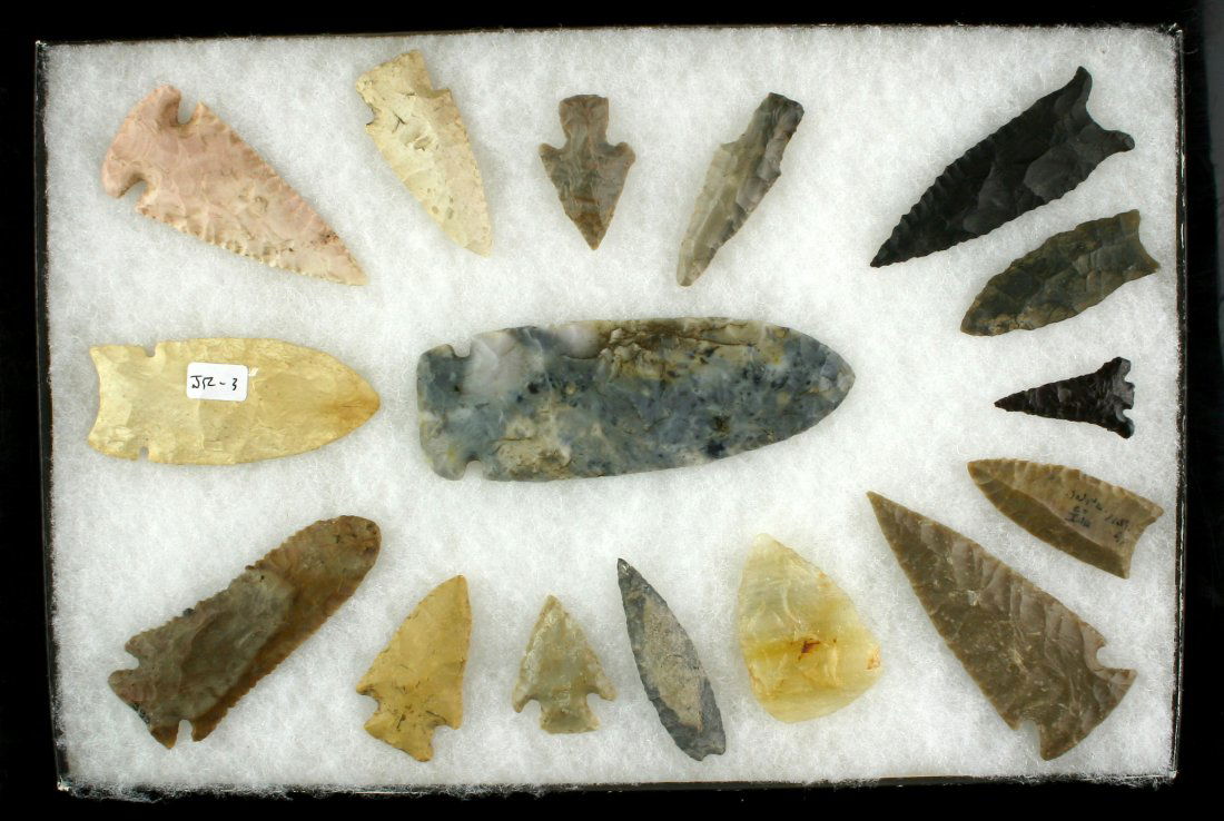 Decorative framed lot of 16 points (1 of 1)