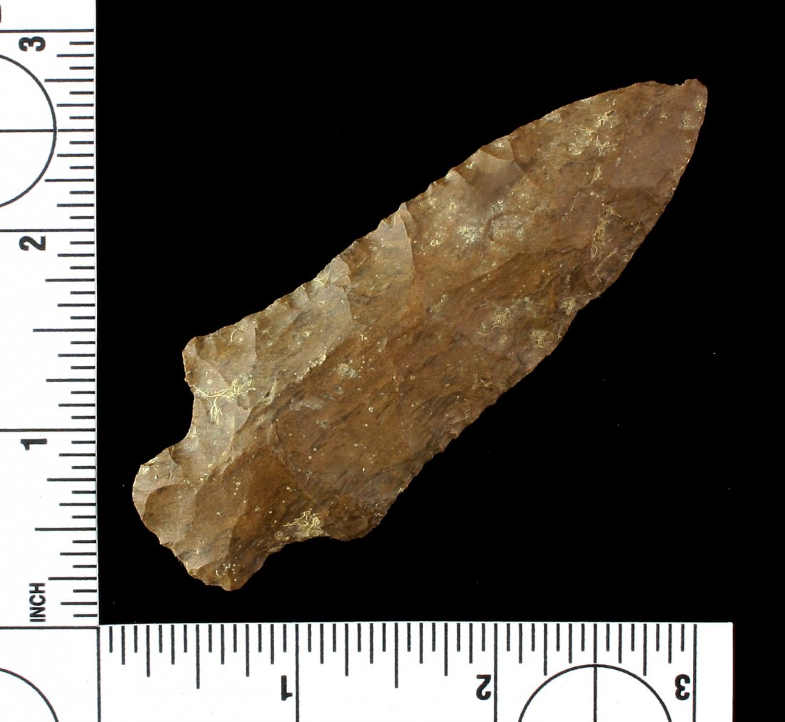 3 9/16" Pickwick: Dover chert. from Central Tennessee. Ex - Griffin Collection.