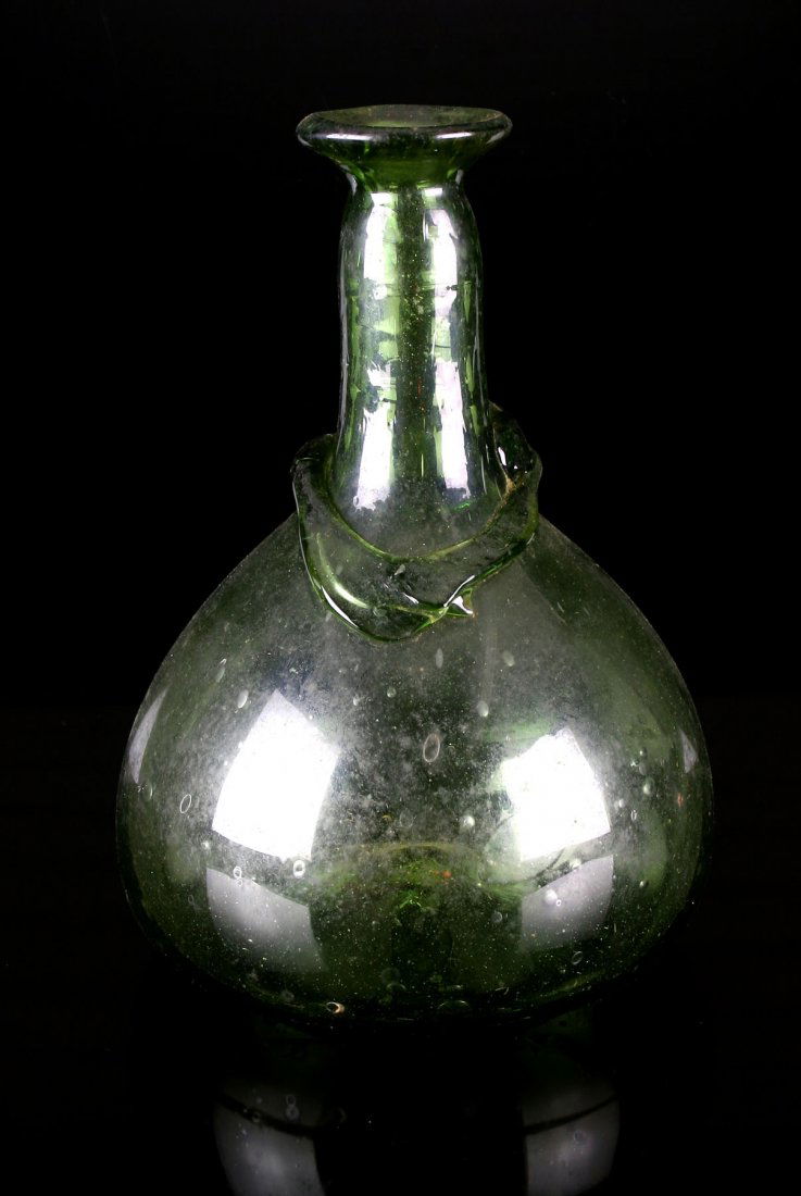 8"x5.5" Pontillated Onion Rum Bottle (1 of 4)