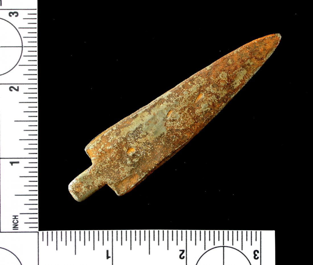 3 9/16" Iron Trade Point *cleaned (1 of 2)