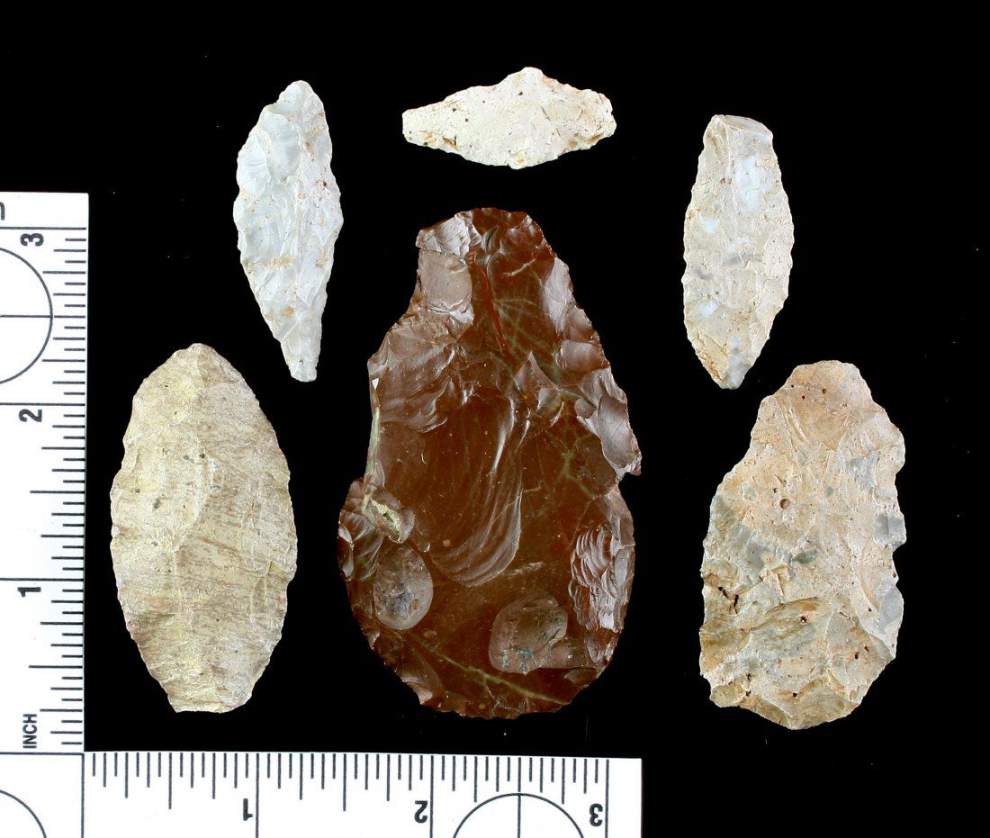 6 Flint points (1 of 1)