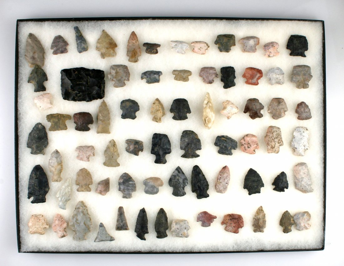 Display of 70 Ohio End-Scrapers: Lots of color in this group of points and hafted scrapers. Ohio.