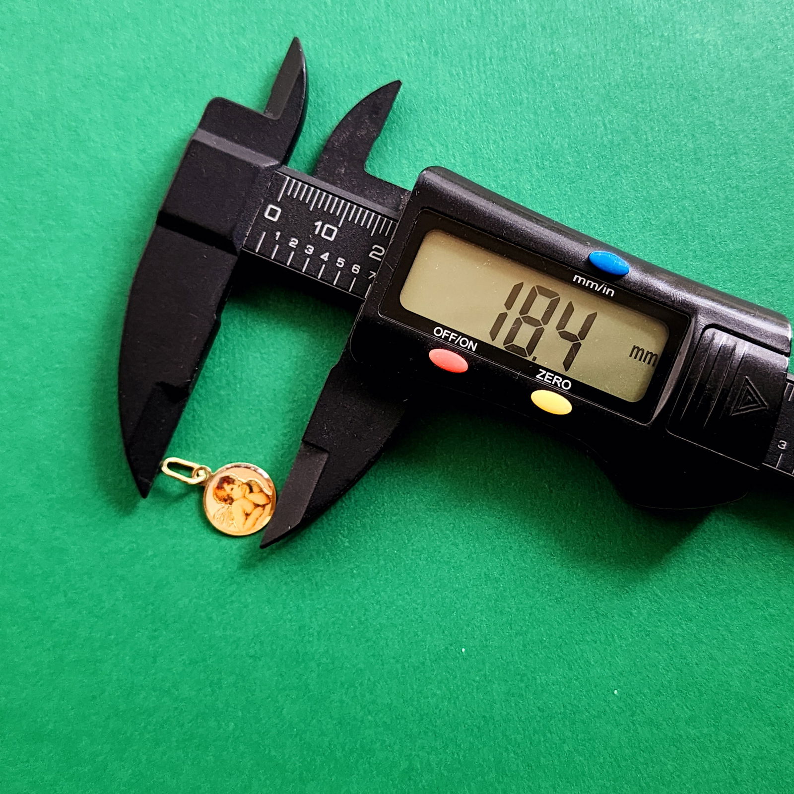 Solid Gold 9K Cherub Circle Pendant - 4