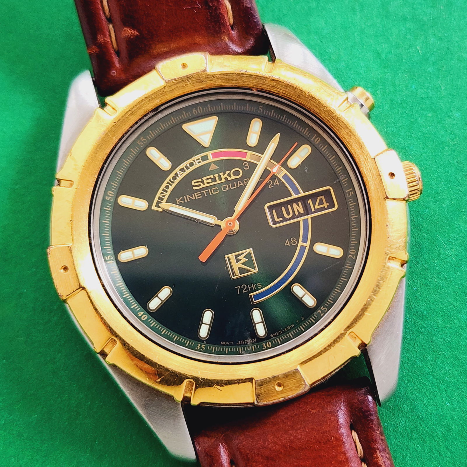 Seiko Kinetic Green Dial Watch Brown Leather: Not ticking