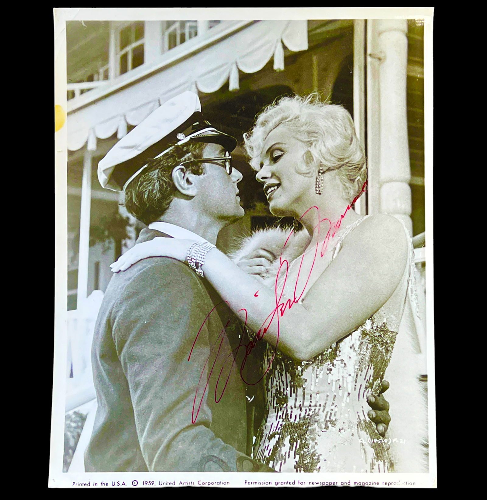 Rare Marylin Monroe Autograph Signed Photograph (1 of 6)