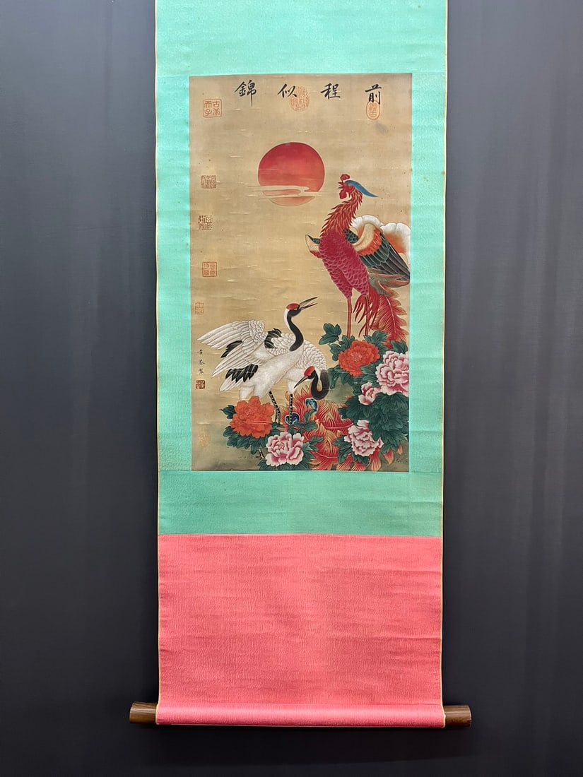 A Chinese Vertical Scroll Ink Painting of Flower and Bird on Silk,Huang Quan: A Chinese Vertical Scroll Ink Painting of Flower and Bird on Silk,Huang Quan,Size:37cmx66cm 一幅中国水墨绢本花鸟画立轴,