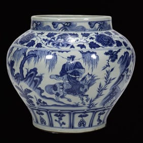 An Exquisite Blue and White Character and Story Pattern Vase