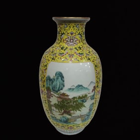 An Exquisite Famille-Rose Landscape Pattern Painted Gold Vase