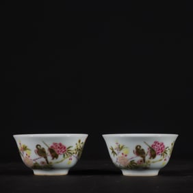 A Pair of Exquisite Famille-Rose Flower and Bird Pattern Cup