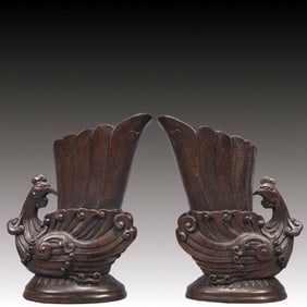 A Pair of Exquisite Eaglewood Phoenix-Shaped Cups