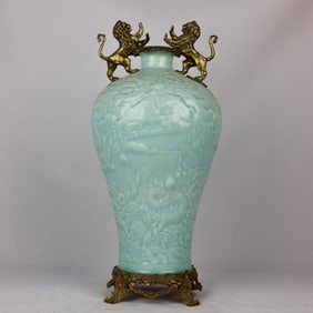 An Exquisite Celadon Glazed Auspicious Cloud and Dragon Pattern Inlaid Bronze Beast Ears Vase